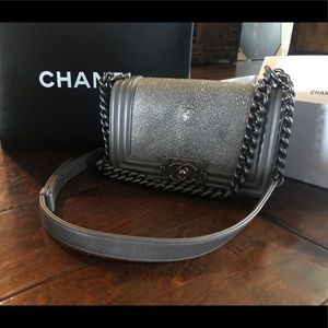 Chanel Flapbag Silver Stingray